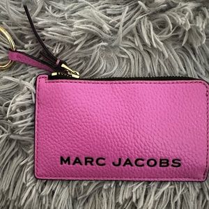 Marc Jacobs key chain wallet.